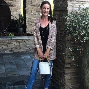 Lush lightweight blazer.